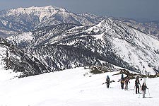 �R����ڎw���āE�E�E